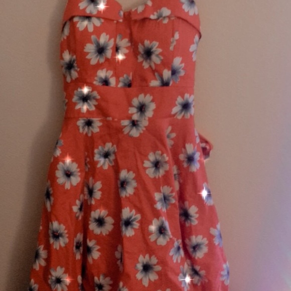 DRESS BUNDLE - Picture 3 of 6